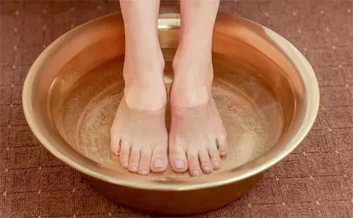 Äußere Anwendung von Schüssler-Salzen – Gesellschaft für Biochemie nach Dr. Schüssler Äußere Anwendung von Schüssler-Salzen - Gesellschaft für Biochemie nach Dr. Schüssler